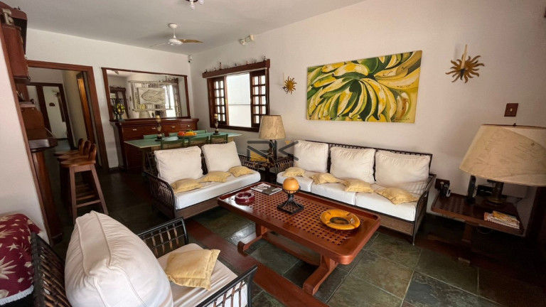 Imagem Casa com 5 Quartos à Venda, 225 m² em Perequê Açu - Ubatuba