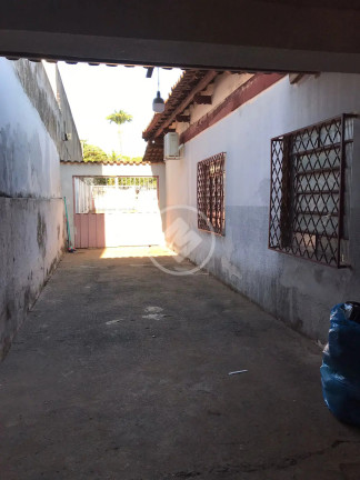 Imagem Casa com 3 Quartos à Venda, 213 m² em Setor Bueno - Goiânia Imagem Casa com 3 Quartos à Venda, 213 m² em Setor Bueno - Goiânia