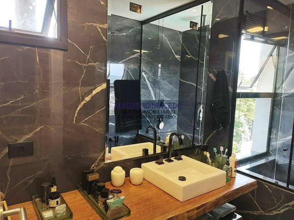 Imagem Casa com 4 Quartos à Venda, 1.054 m² em Alphaville - Santana De Parnaíba Imagem Casa com 4 Quartos à Venda, 1.054 m² em Alphaville - Santana De Parnaíba