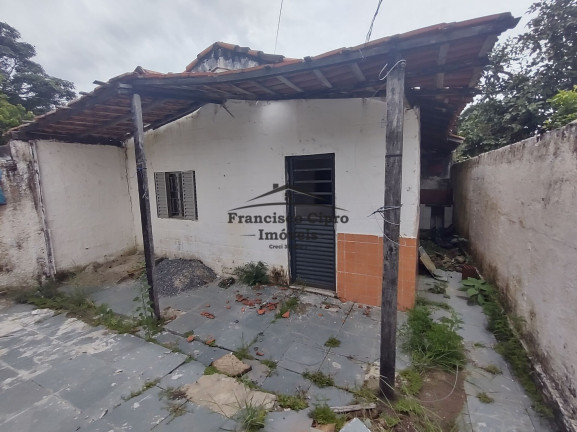 Imagem Casa com 1 Quarto à Venda, 40 m² em Jardim Vista Alegre - Guaratinguetá Imagem Casa com 1 Quarto à Venda, 40 m² em Jardim Vista Alegre - Guaratinguetá