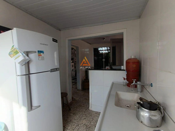 Imagem Casa com 4 Quartos à Venda, 55 m²