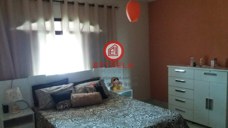 Imagem Casa com 4 Quartos à Venda, 500 m² em Jardim Califórnia - Jacareí Imagem Casa com 4 Quartos à Venda, 500 m² em Jardim Califórnia - Jacareí