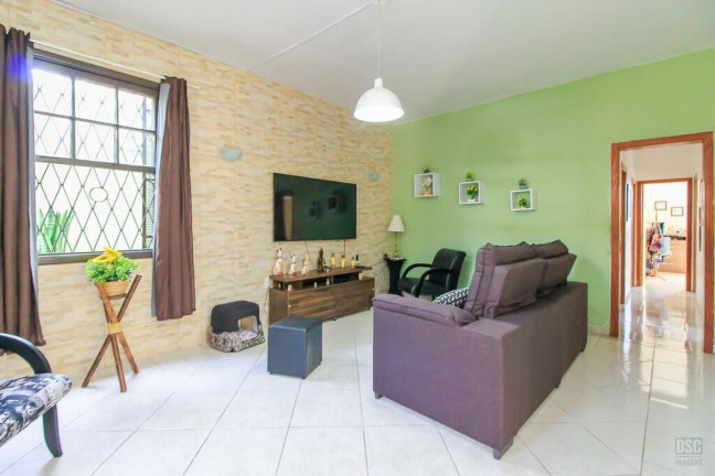 Imagem Imóvel com 11 Quartos à Venda, em Santa Tereza - Porto Alegre Imagem Imóvel com 11 Quartos à Venda, em Santa Tereza - Porto Alegre