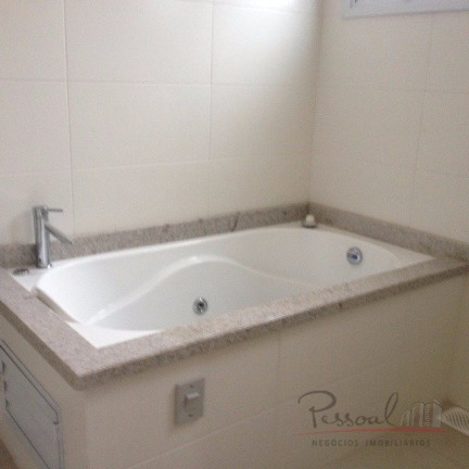 Imagem Apartamento com 3 Quartos à Venda, 239 m² em Agronômica - Florianópolis