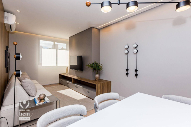 Imagem Apartamento com 2 Quartos à Venda, 61 m² em Bigorrilho - Curitiba