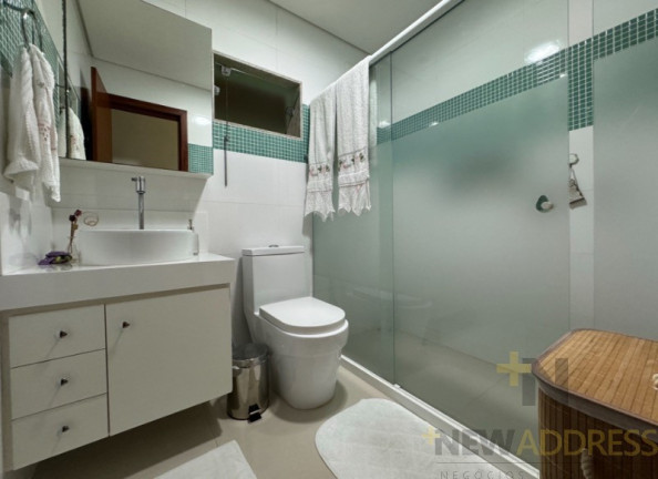 Imagem Casa com 3 Quartos à Venda, 330 m² em Jardim América - Cariacica Imagem Casa com 3 Quartos à Venda, 330 m² em Jardim América - Cariacica