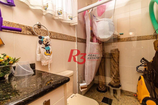 Imagem Sobrado com 5 Quartos à Venda, 267 m² em Embaré - Santos