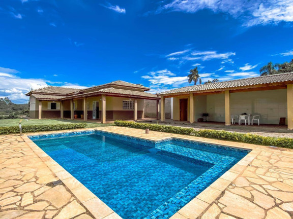 Imagem Casa com 3 Quartos à Venda, 870 m² em Maracanã - Atibaia