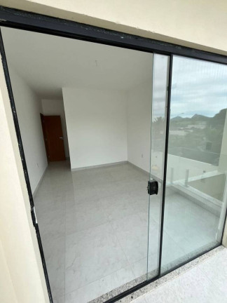 Sobrado com 3 Quartos à Venda, 130 m² em Santa Mônica - Guarapari