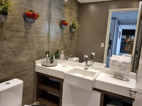 Imagem Imóvel com 3 Quartos à Venda, 238 m² em Vila Suzana - São Paulo Imagem Imóvel com 3 Quartos à Venda, 238 m² em Vila Suzana - São Paulo