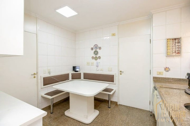 Imagem Apartamento com 3 Quartos à Venda, 225 m² em Itaim Bibi - São Paulo