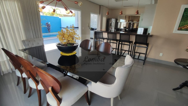 Casa com 4 Quartos à Venda, 406 m² em Jardim Itália - Cuiabá