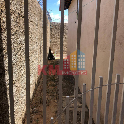 Imagem Casa com 2 Quartos à Venda, 70 m² em Planalto Treze De Maio - Mossoró