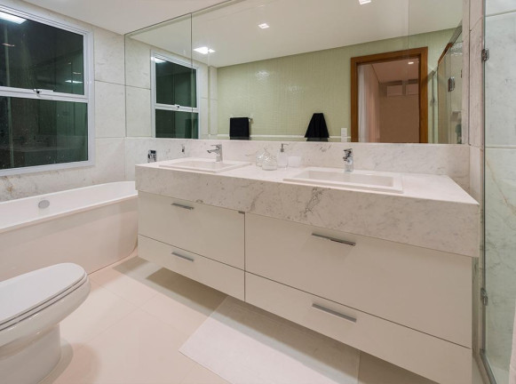 Imagem Apartamento com 5 Quartos à Venda, 241 m² em Itapuã - Vila Velha Imagem Apartamento com 5 Quartos à Venda, 241 m² em Itapuã - Vila Velha
