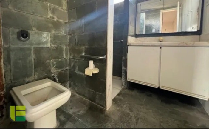 Imagem Apartamento com 3 Quartos à Venda, 135 m² em Espinheiro - Recife