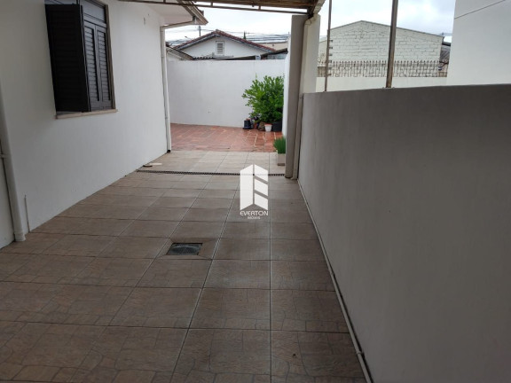 Imagem Casa com 5 Quartos à Venda, 200 m² em Nossa Senhora De Lourdes - Santa Maria Imagem Casa com 5 Quartos à Venda, 200 m² em Nossa Senhora De Lourdes - Santa Maria