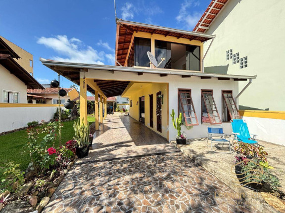 Sobrado com 2 Quartos à Venda, 130 m² em Salinas - Balneário Barra Do Sul