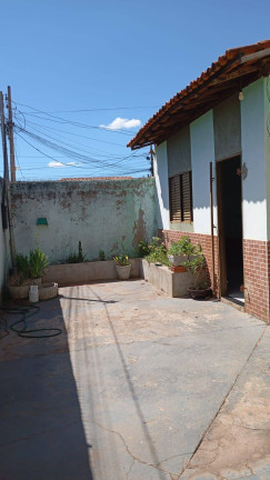 Imagem Casa com 3 Quartos à Venda, 250 m² em Primeiro De Março - Cuiabá Imagem Casa com 3 Quartos à Venda, 250 m² em Primeiro De Março - Cuiabá