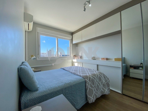 Imagem Apartamento com 3 Quartos à Venda, 72 m² em São João - Porto Alegre