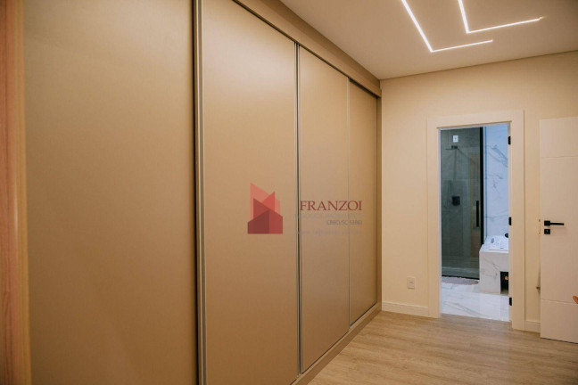 Imagem Casa com 3 Quartos à Venda, 309 m² em Dom Bosco - Itajaí