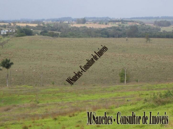 Terreno à Venda, 101.655 m² em Quadra - Quadra