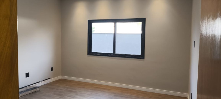 Imagem Casa com 3 Quartos à Venda, 528 m² em Jardim Residencial Saint Patrick - Sorocaba Imagem Casa com 3 Quartos à Venda, 528 m² em Jardim Residencial Saint Patrick - Sorocaba
