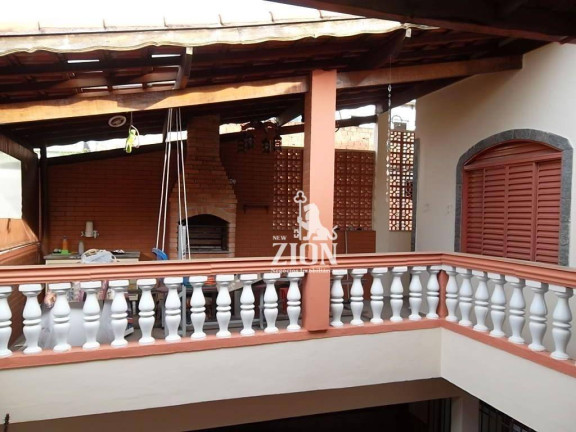 Imagem Sobrado com 3 Quartos à Venda, 210 m² em Vila Santa Terezinha - São Paulo