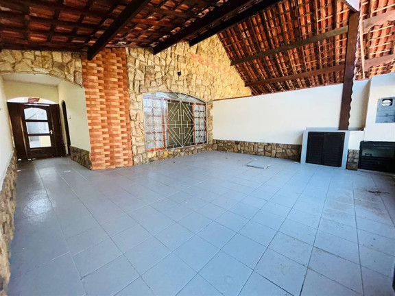 Casa com 3 Quartos à Venda, 144 m² em Tupi - Praia Grande