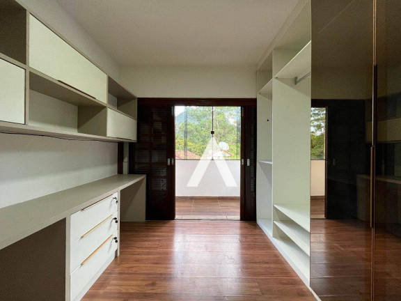 Imagem Casa com 4 Quartos à Venda, 197 m² em Alto - Teresópolis Imagem Casa com 4 Quartos à Venda, 197 m² em Alto - Teresópolis