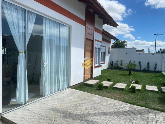 Imagem Casa com 3 Quartos à Venda, 135 m² em Centro - Tijucas Imagem Casa com 3 Quartos à Venda, 135 m² em Centro - Tijucas