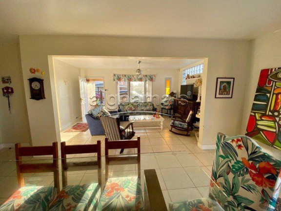 Imagem Casa com 4 Quartos à Venda, 217 m² em Centro - Xangri-lá