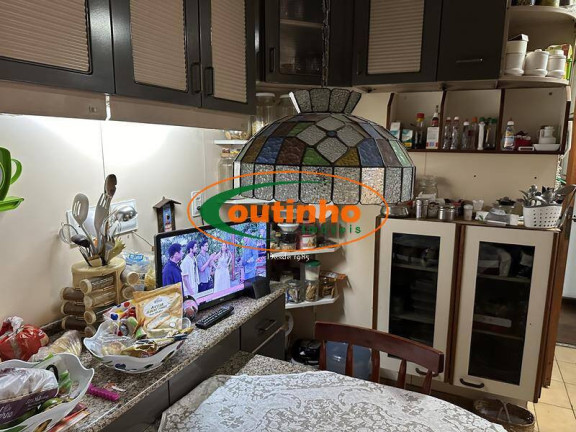 Imagem Apartamento com 4 Quartos à Venda, 138 m² em Tijuca - Rio De Janeiro Imagem Apartamento com 4 Quartos à Venda, 138 m² em Tijuca - Rio De Janeiro