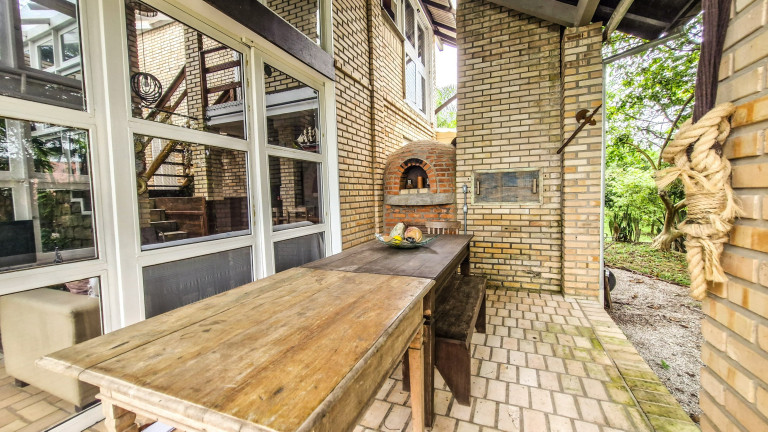 Imagem Casa com 3 Quartos à Venda, 192 m² em Praia Do Rosa - Imbituba