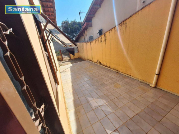 Imagem Casa com 3 Quartos à Venda, 160 m² em Bandeirantes - Caldas Novas Imagem Casa com 3 Quartos à Venda, 160 m² em Bandeirantes - Caldas Novas