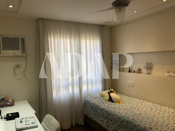 Imagem Imóvel com 3 Quartos à Venda, 129 m² em Barra Da Tijuca - Rio De Janeiro Imagem Imóvel com 3 Quartos à Venda, 129 m² em Barra Da Tijuca - Rio De Janeiro