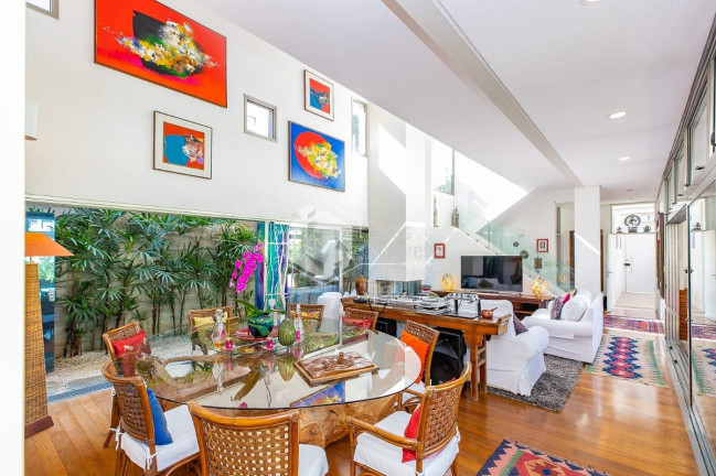 Imagem Casa com 4 Quartos à Venda, 350 m² em Granja Julieta - São Paulo Imagem Casa com 4 Quartos à Venda, 350 m² em Granja Julieta - São Paulo