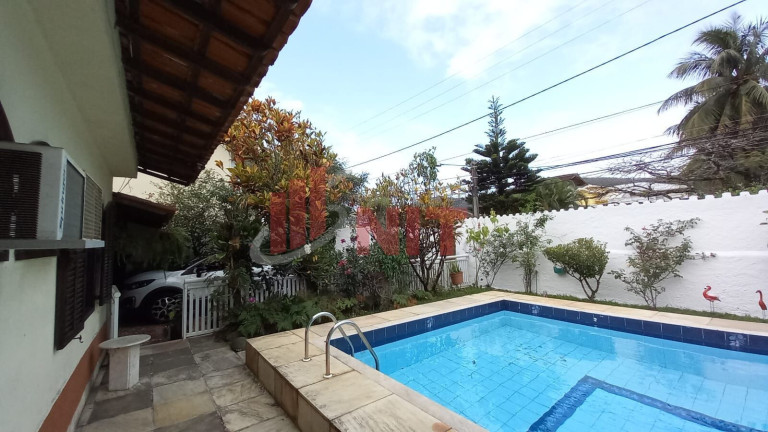 Casa de Condomínio com 4 Quartos à Venda, 150 m² em Maravista - Niterói