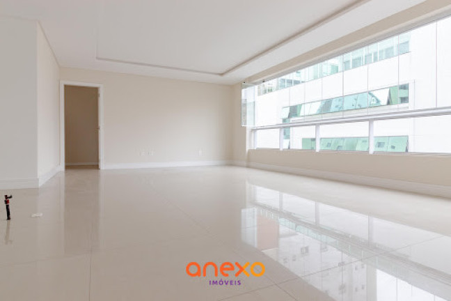 Imagem Apartamento com 3 Quartos à Venda, 191 m² em Centro - Balneário Camboriú Imagem Apartamento com 3 Quartos à Venda, 191 m² em Centro - Balneário Camboriú