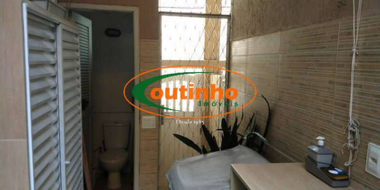 Imagem Casa com 4 Quartos à Venda, 220 m² em Andaraí - Rio De Janeiro Imagem Casa com 4 Quartos à Venda, 220 m² em Andaraí - Rio De Janeiro