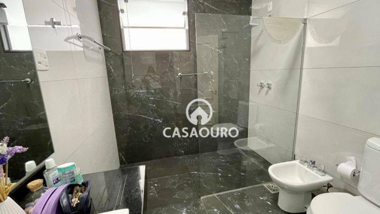 Imagem Casa com 7 Quartos à Venda, 400 m² em São Lucas - Belo Horizonte Imagem Casa com 7 Quartos à Venda, 400 m² em São Lucas - Belo Horizonte
