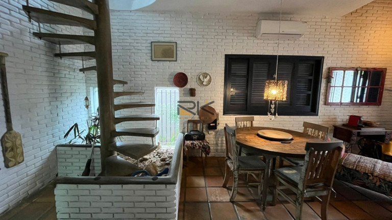 Imagem Sobrado com 3 Quartos à Venda, 106 m² em Itaguá - Ubatuba Imagem Sobrado com 3 Quartos à Venda, 106 m² em Itaguá - Ubatuba