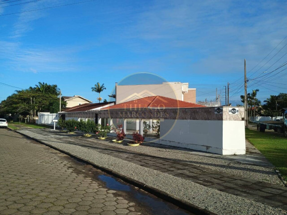 Imagem Casa com 3 Quartos à Venda, 166 m² em Centro - Guaratuba