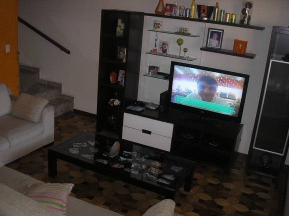Imagem Sobrado com 2 Quartos à Venda, 220 m² em Bangu - Santo André Imagem Sobrado com 2 Quartos à Venda, 220 m² em Bangu - Santo André