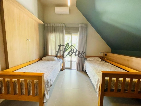 Imagem Casa com 8 Quartos à Venda, 700 m² em Cachoeira Do Bom Jesus - Florianópolis