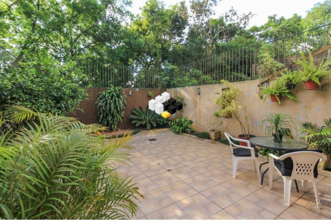 Imagem Casa com 3 Quartos à Venda, 231 m² em Ipanema - Porto Alegre