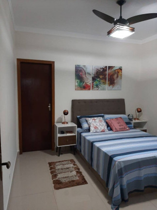 Imagem Casa com 3 Quartos à Venda, 120 m² em Vila São Jorge - São Vicente Imagem Casa com 3 Quartos à Venda, 120 m² em Vila São Jorge - São Vicente