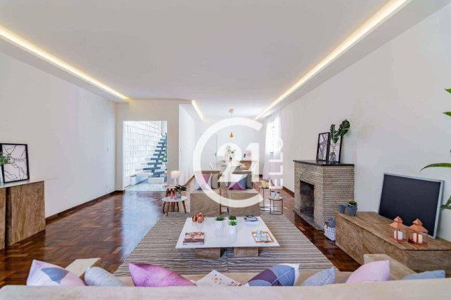 Casa com 4 Quartos para Alugar, 200 m² em Moema - São Paulo