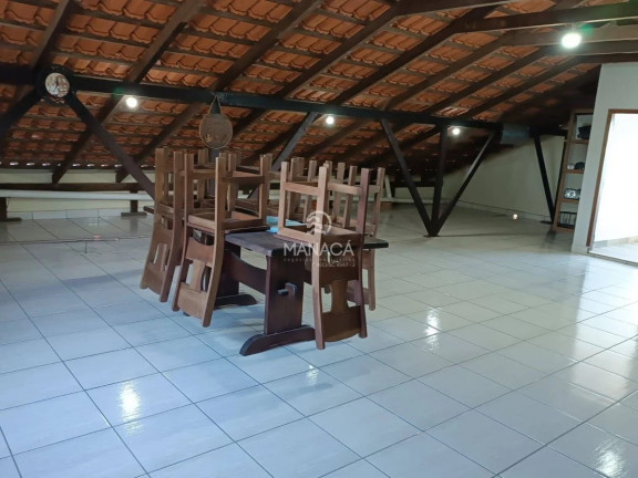 Imagem Sobrado com 5 Quartos à Venda, 520 m² em Centro - Barra Velha