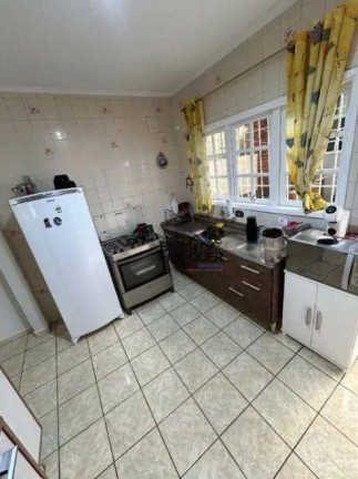 Imagem Sobrado com 3 Quartos à Venda, 243 m² em Parque São Domingos - São Paulo
