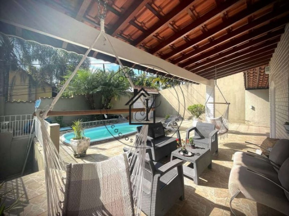 Imagem Casa com 3 Quartos à Venda, 315 m² em Vila Diva - Carapicuíba